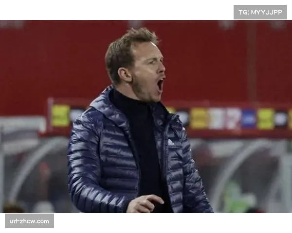 德国主帅现场考察潜力球员 锋线竞争白热化成关注焦点 德国主帅现场考察潜力球员 锋线竞争白热化成关注焦点