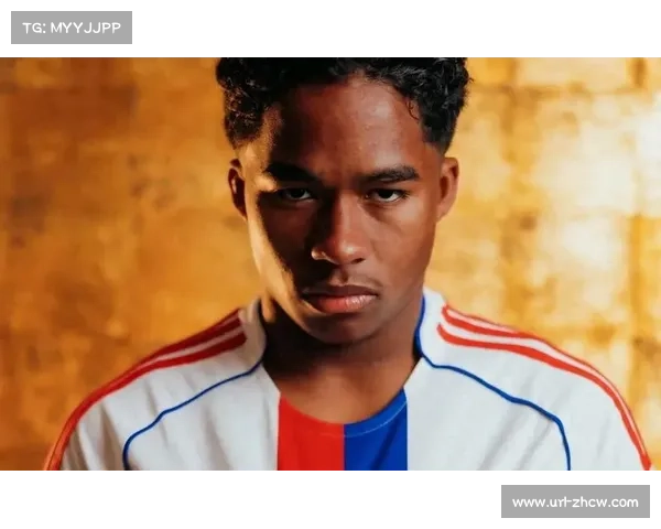 巴西前锋恩德里克租借加盟里昂，签约至赛季末