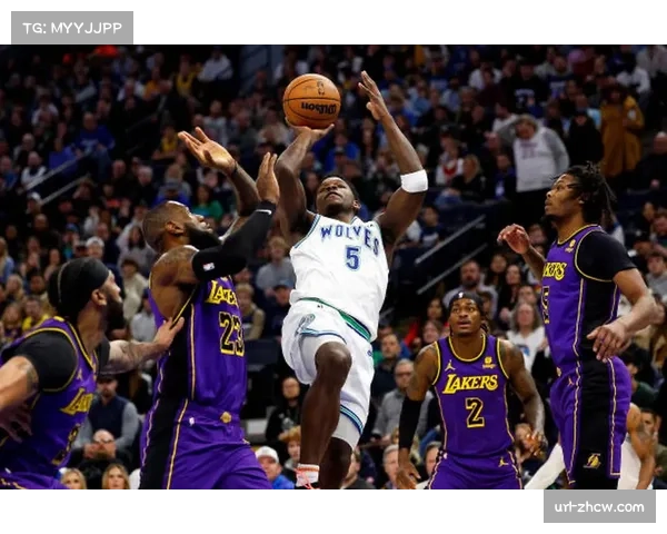 NCAA大学棒球：范德比尔特大学投手对阵佛罗里达大学上演无安打比赛